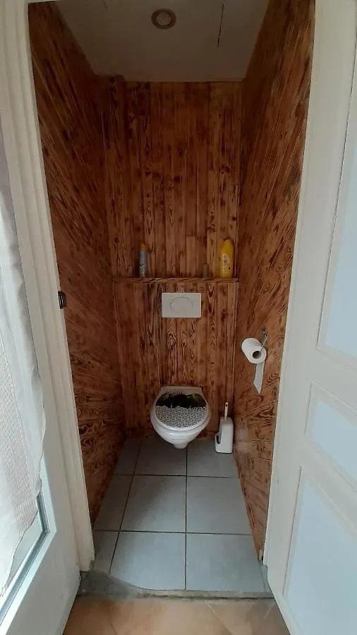 Appartemment Situe A Lacaune Les Bains 0*,  فرنسا